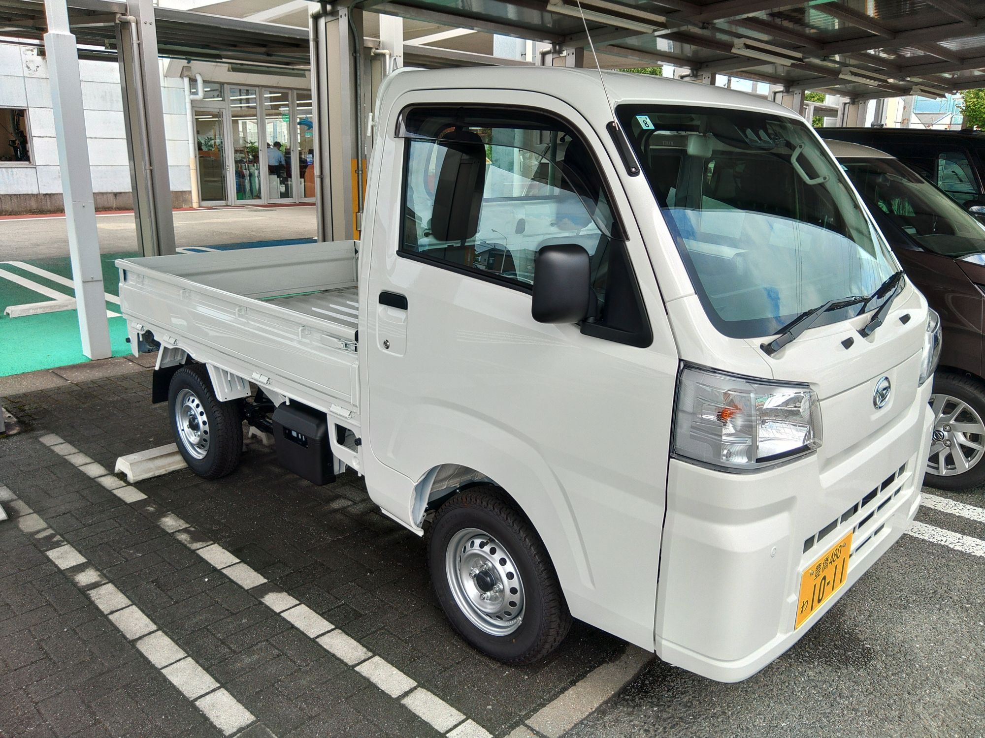 軽トラックあります！ - 事故・故障代車専門レンタカー まるはち